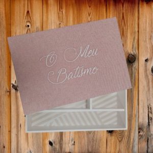Caixa de Batismo - Bordada Rosa